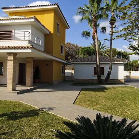 Uncos Villa