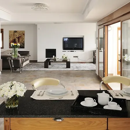 Villa Uncos