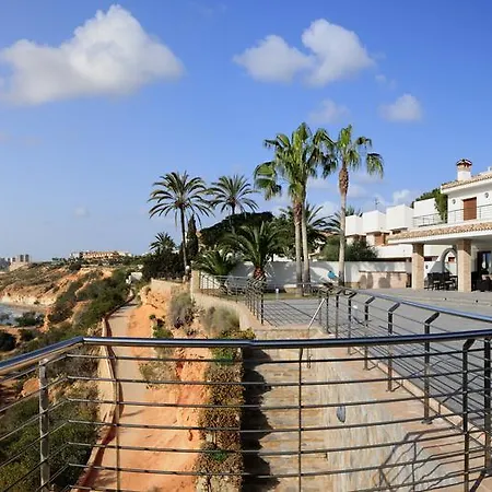 Uncos Villa *